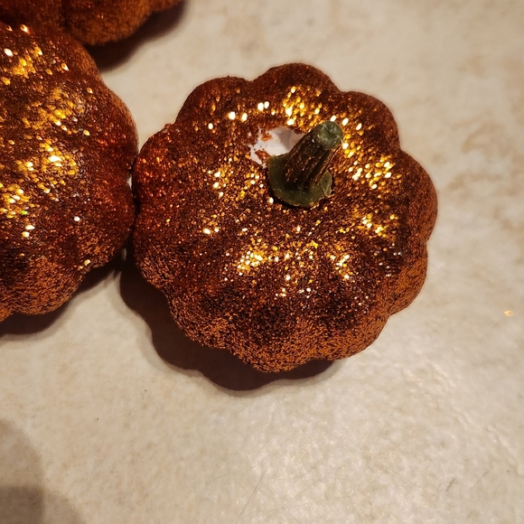 Mini glitter pumpkins - Picture 5 of 5